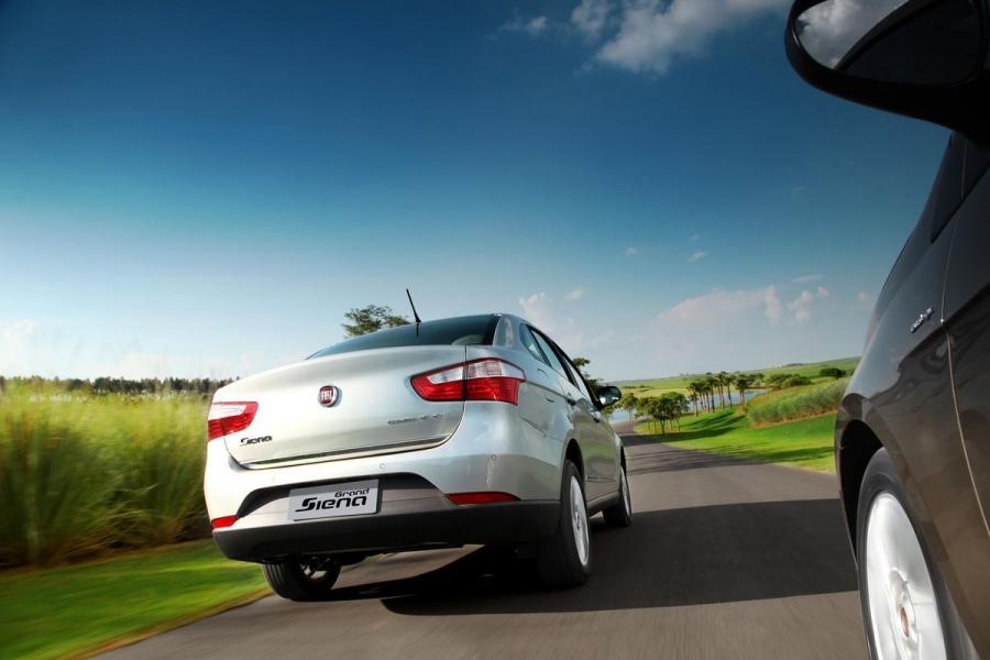  Fiat Grand Siena 2013 года  (фото 44 из 64)